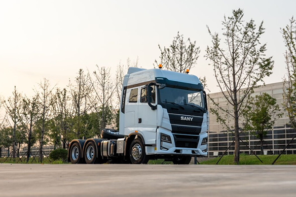Седельный тягач SANY S585 TD6х4G